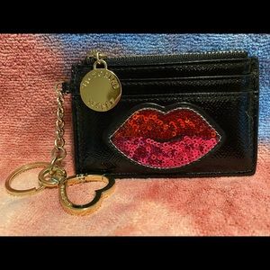 Victoria’s card case key chain with hook.Like New!